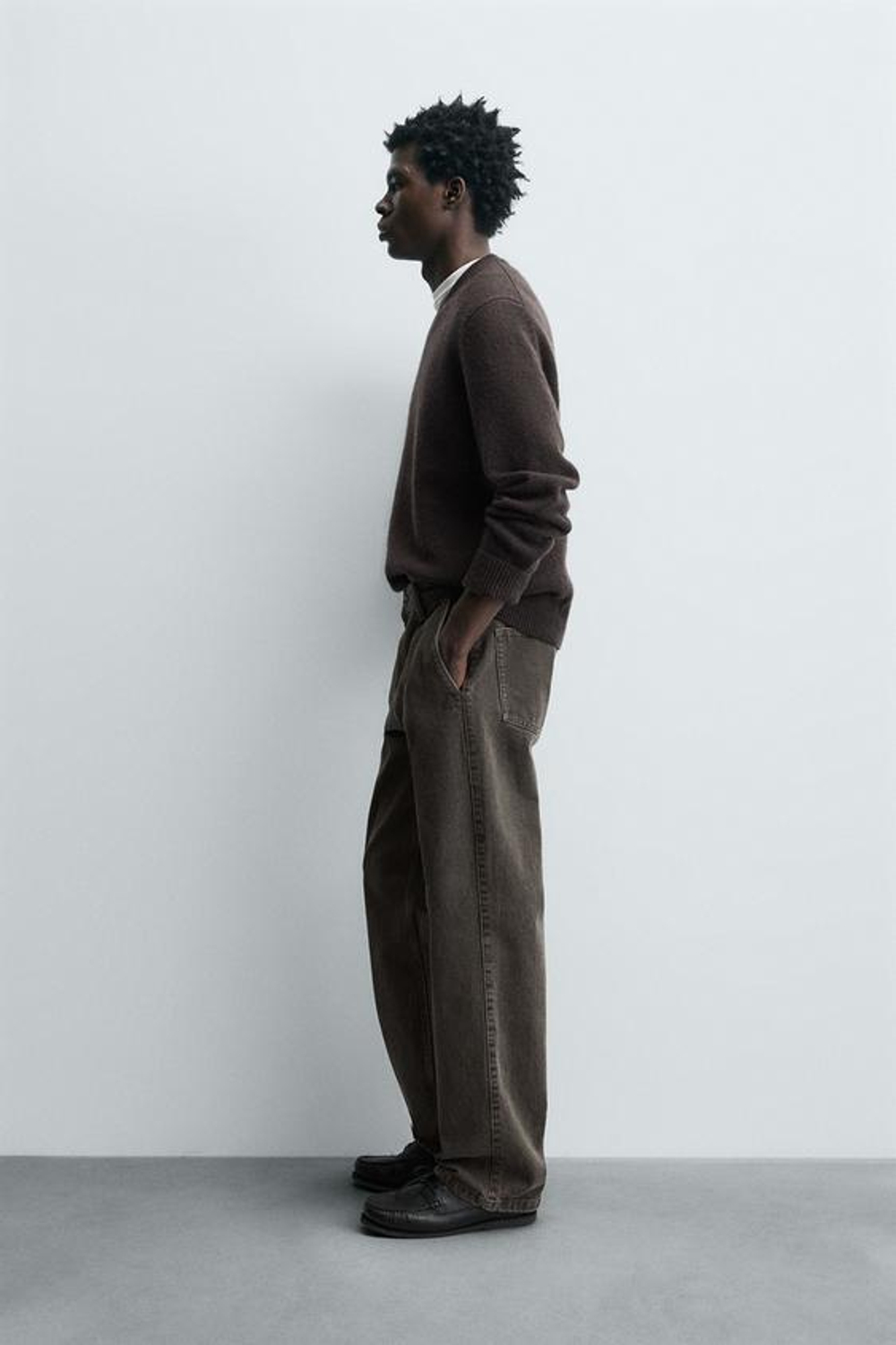 ZARA ДЖИНСЫ STRAIGHT FIT СО СКЛАДКАМИ, СЕРО-КОРИЧНЕВЫЙ