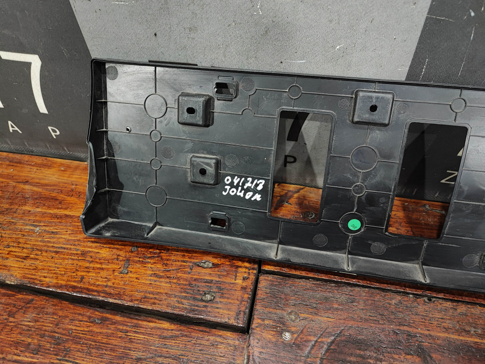 Площадка гос. номера Haval Jolion 21-нв Б/У Оригинал 2807100XST01A