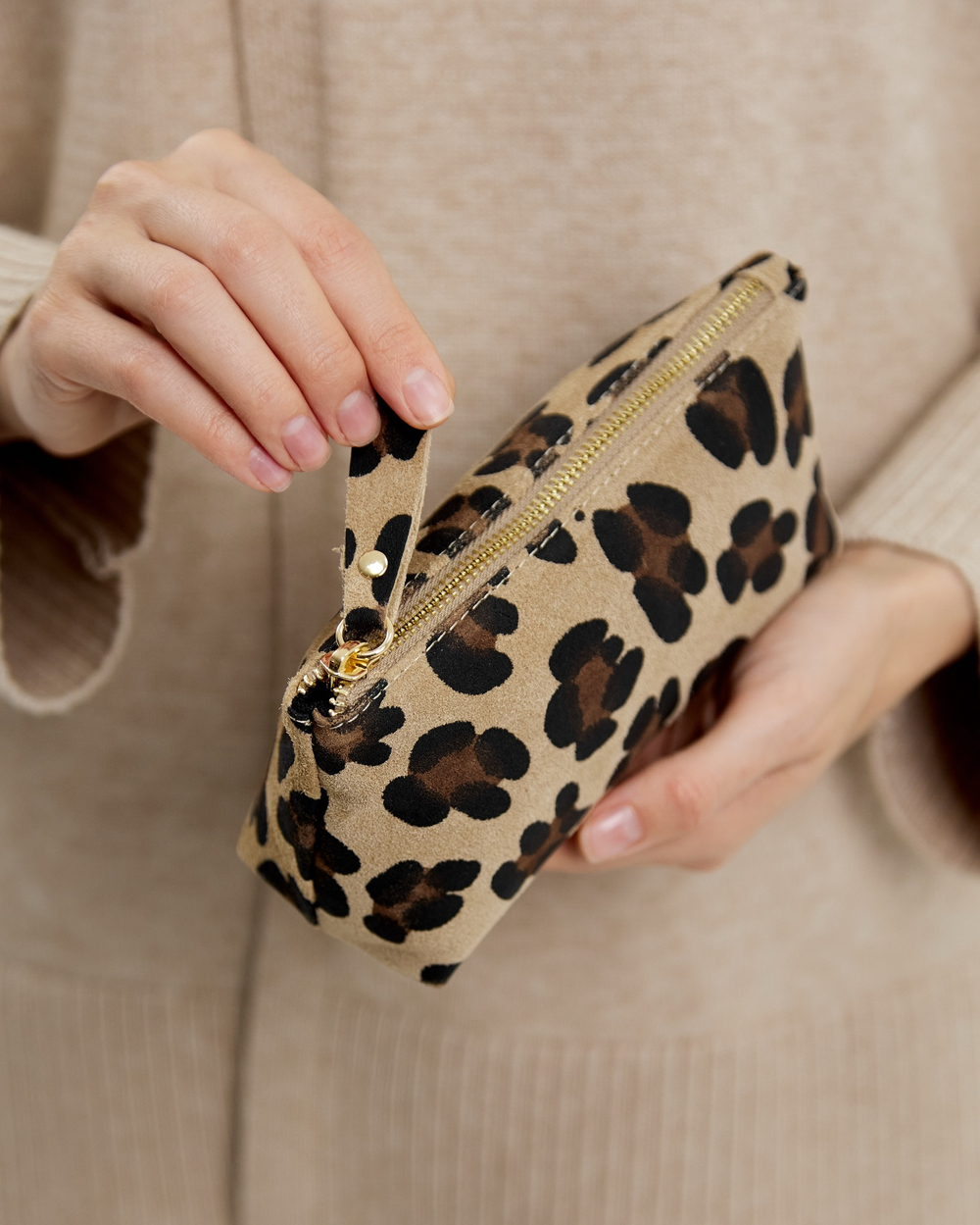 Косметичка 699 15 леопард крупный