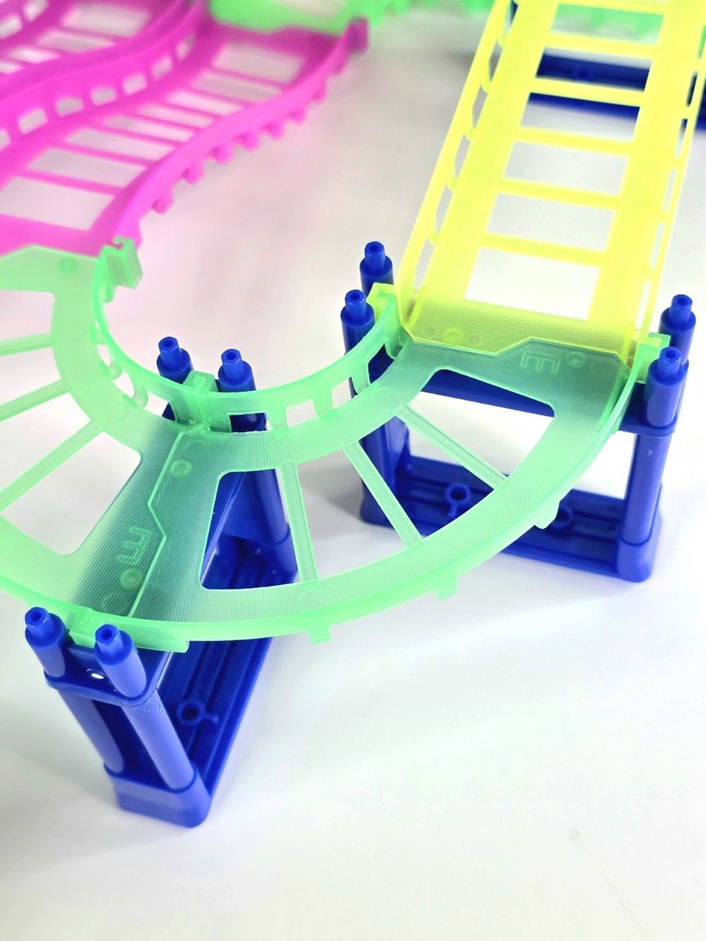 Трек "Вираж" 200см со световыми эффектами, светится в темноте (200762115)