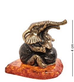 Народные промыслы AM-2251 Фигурка «Слоны» (латунь, янтарь)