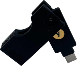 YubiKey Protector Flip Case Keychain Holder (для моделей 5 NFC / 5C NFC) Чехол-ключница для защиты YubiKey (черный, версия для 5C NFC)