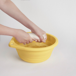 IKEA PEPPRIG  (ИКЕА ПЕППРИГ)  -  Миска для мытья, складная/желтая, 27 см