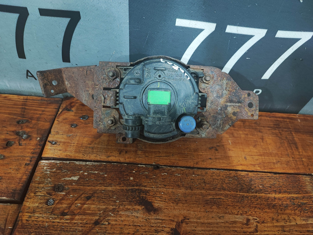 ПТФ передняя Logan 1,  Focus 2, SX4 1  Б/У Оригинал 89211943