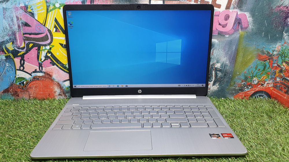 Ноутбук HP Ryzen 5/8Gb/FHD