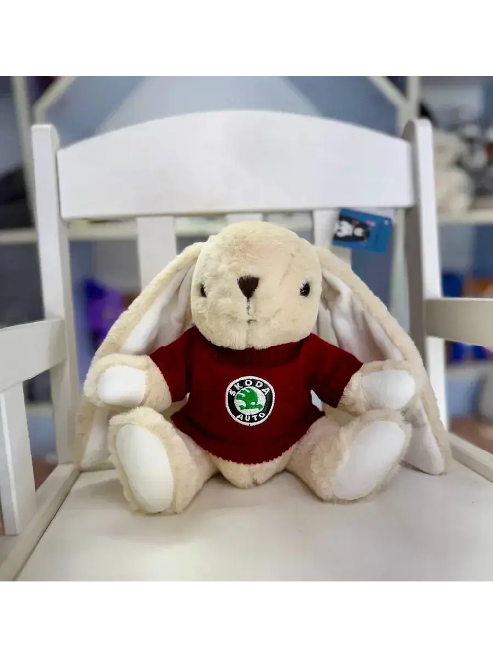 Мягкая игрушка в машину заяц Шкода Skoda 25 см