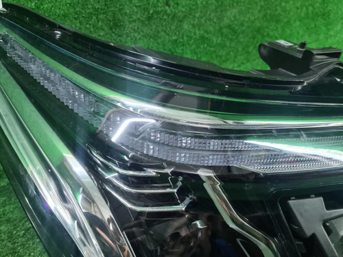 Фара левая Cadillac XT5 (2016-н.в.) LED