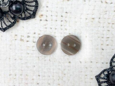 Пуговицы блузочные, d 1,1 см, 2 прокола, коричневый