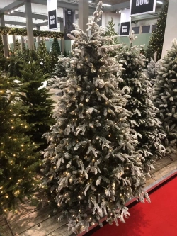 Ель Стильная заснеженная 260 см., 816 LED ламп, литая хвоя+пвх, Black Box (74350)