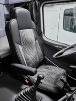 Чехлы Люкс КамАз 5490 K4 с 2014 года (экокожа, черный, серая вставка)