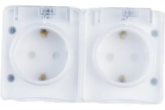 Розетка Systeme Electric ATLASDESIGN PROFI IP54 с заземлением двойная с крышкой накладная белая 37020
