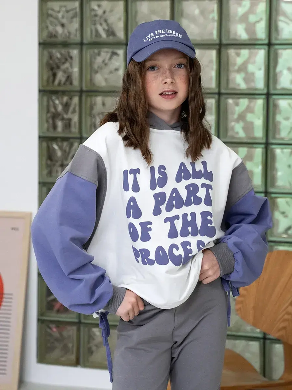 Спортивный костюм для девочки серый