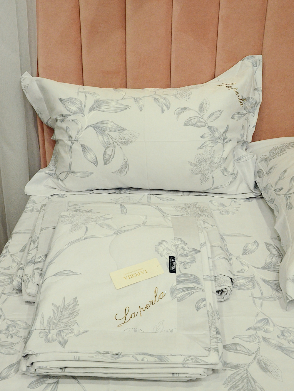 Постельное белье с двумя одеялами La Perla Calm