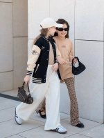 Черный бомбер для школы и сада