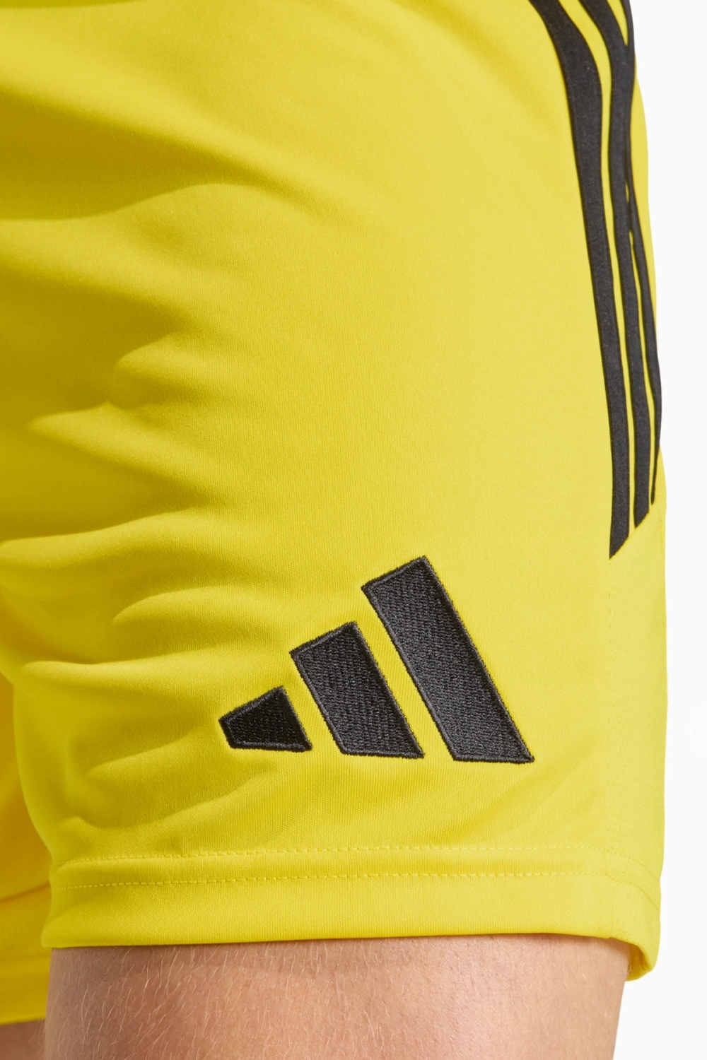 Шорты adidas Tiro 26 League - желтый