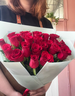 Букет из 25 красных роз 50см