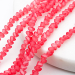 Бусина Треугольник, окрашенное стекло, цвет коралловый, размер около 3*4 мм, цена за нить 34 см