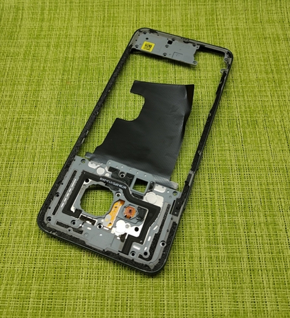 Realme 12 4G (RMX3871) - Средняя часть корпуса + NFC Антенна + фонарик + кнопки громкости и включения (ORIG-SP)