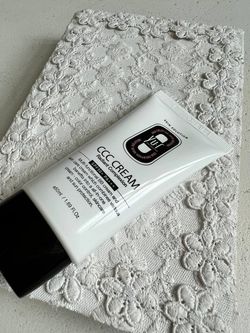 YU.R Крем с корректирующим эффектом тона лица CCC Cream 50 ml