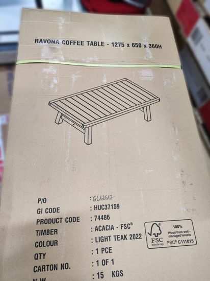 Столик деревянный кофейный Ravona