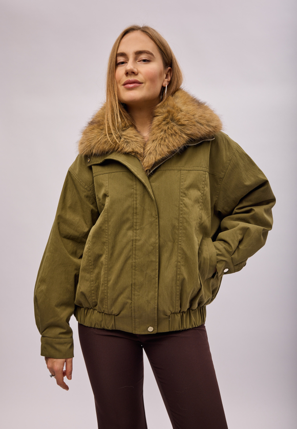 Парка оливковый