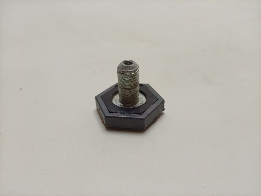 FE925N кт21 Ножка для стиральной машины Electrolux AEG Zanussi 4055113478 б/у