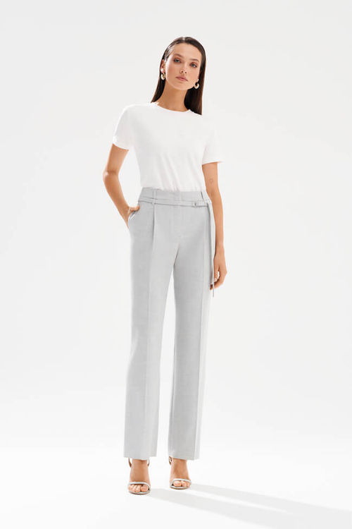 23512 Футболка женская (молочный)