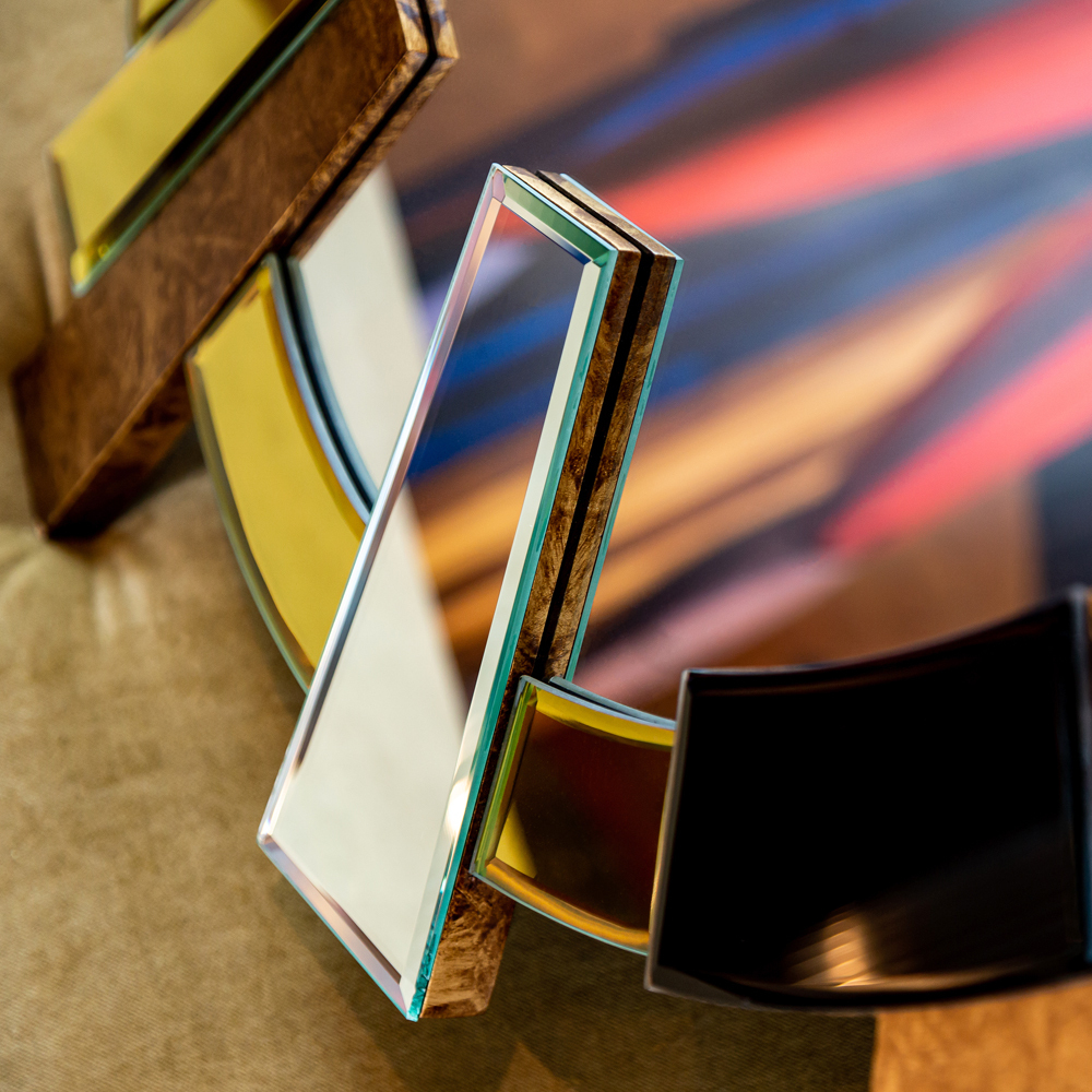 Настенное зеркало Сьюприм Объект мечты