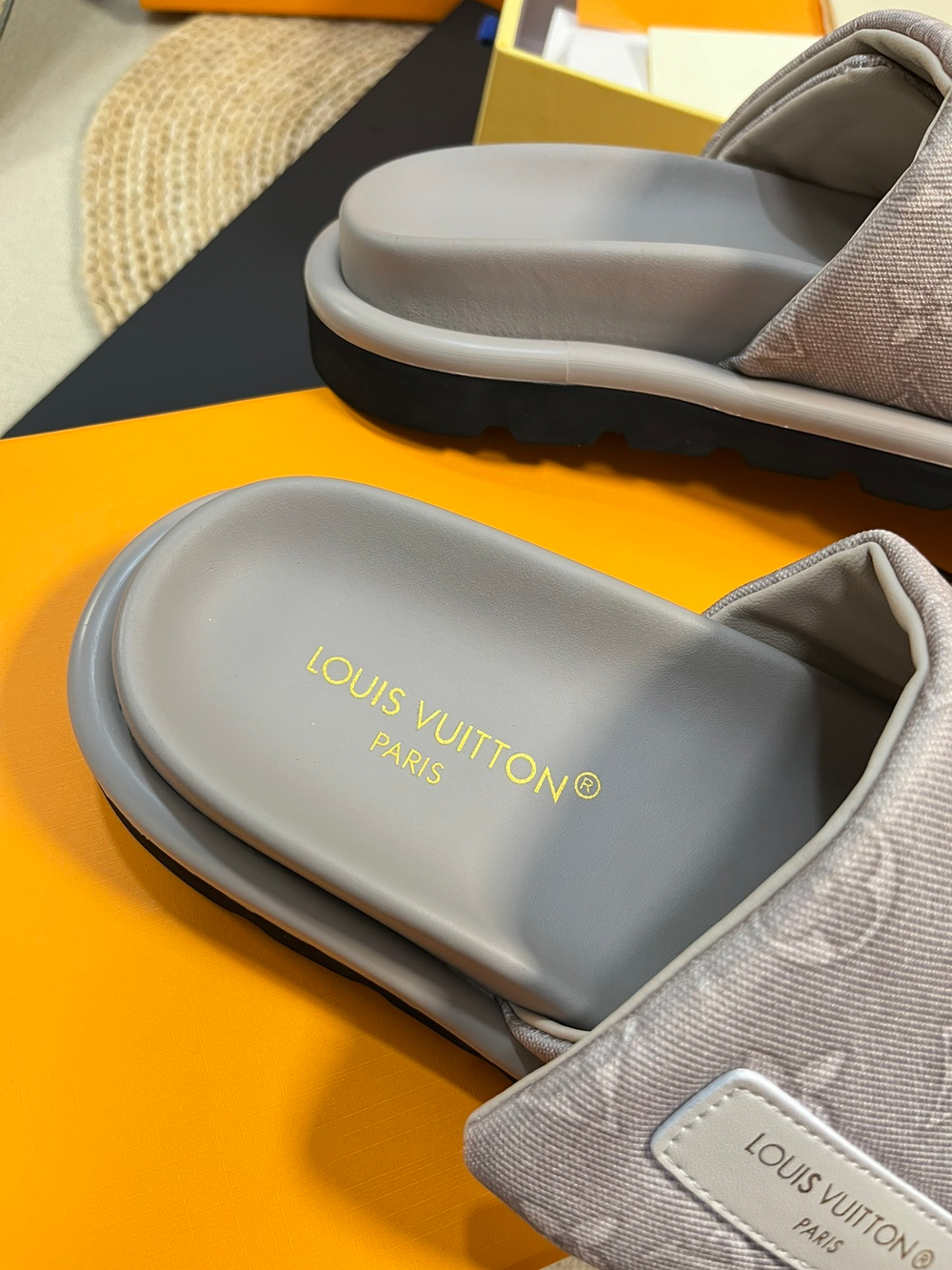 Louis Vuitton Pool Pillow Flat Comfort Mule