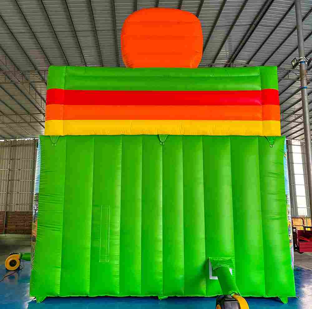 Коммерческий надувной батут «Сафари Ультра», 10*5*6 м.