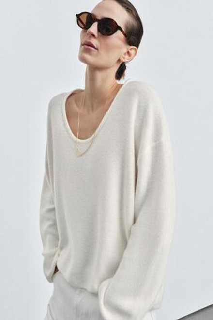 ZARA СВИТЕР С КРУГЛЫМ ВЫРЕЗОМ, ЭКРЮ