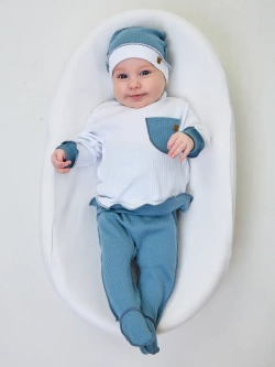 костюм для малыша швами наружу