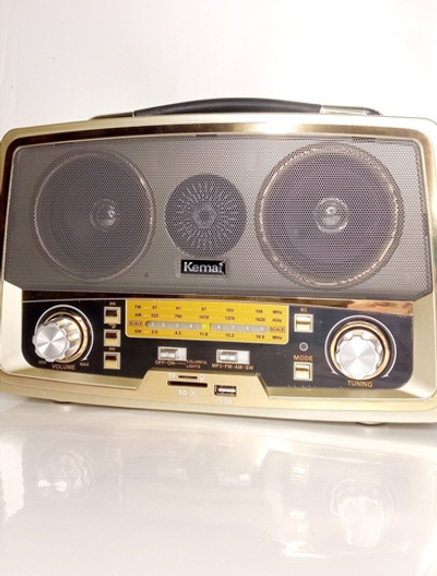 Радиоприемник в стиле ретро с MP3 плеером и Bluetooth AC/DC MD-1701BT