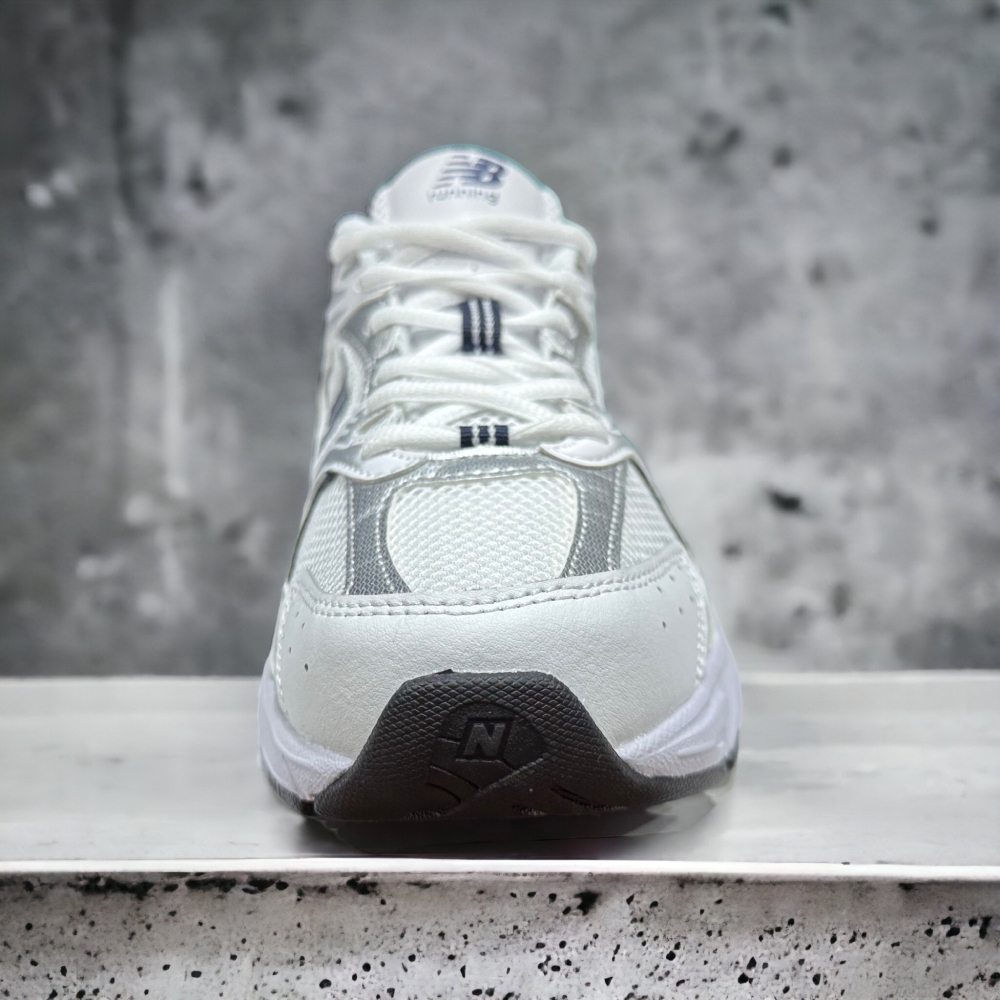 New Balance 530 • White Metallic