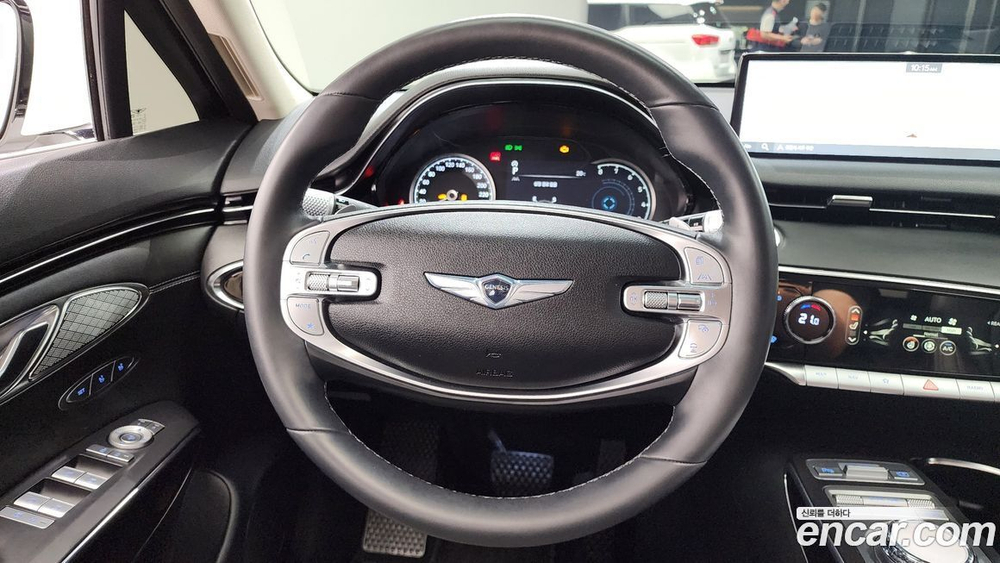 Genesis GV70 2.5T Бензин 2WD (03.2021)