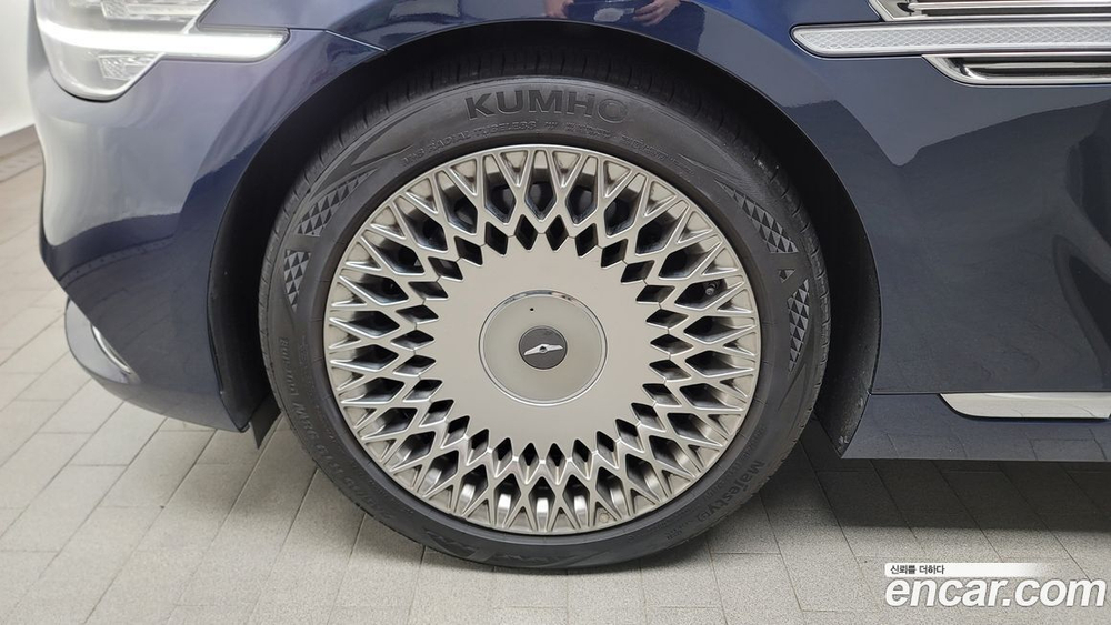 Genesis G90 5.0 AWD (06.2020)