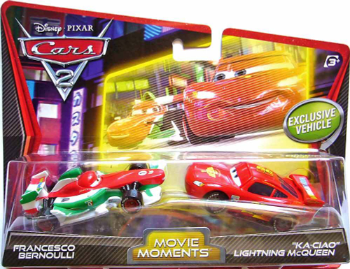 Франческо и МакКуин с наклейкой "Кчао, Франческо!"