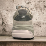 New Balance 990v6 • Gray