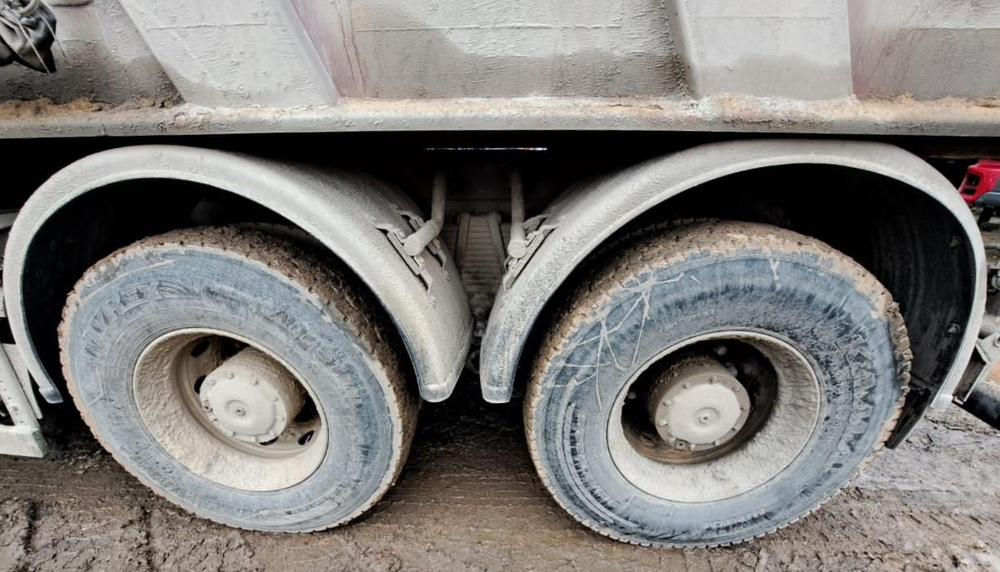 КамАЗ 65201 8x4 Самосвал 65201-7080- 49(В5) (Дизельный, 8,9 л, 390 л.с., МТ)