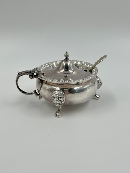 Горчичница с ложкой