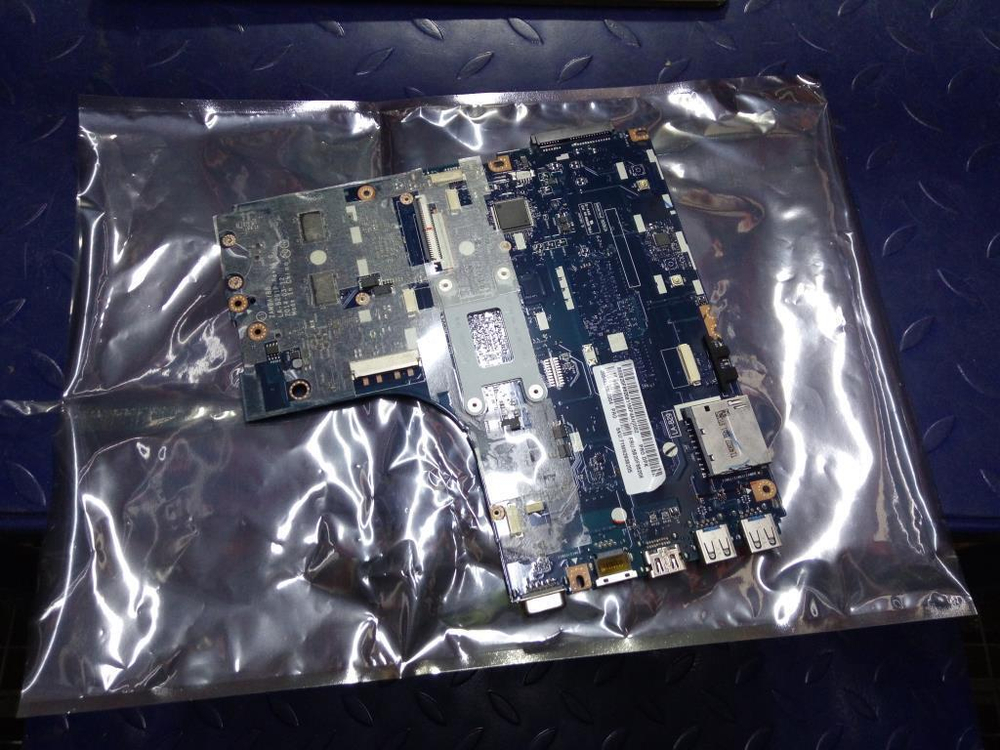 Материнская плата для ноутбука Lenovo ideapad B50-45 LA-B291P W8P AMD A6-6310 2G 1000W/FP (5B20F86208), оригинал