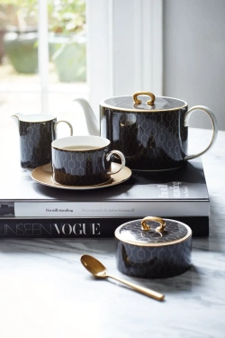 Wedgwood Чашка Gio Gold 250 мл с блюдцем