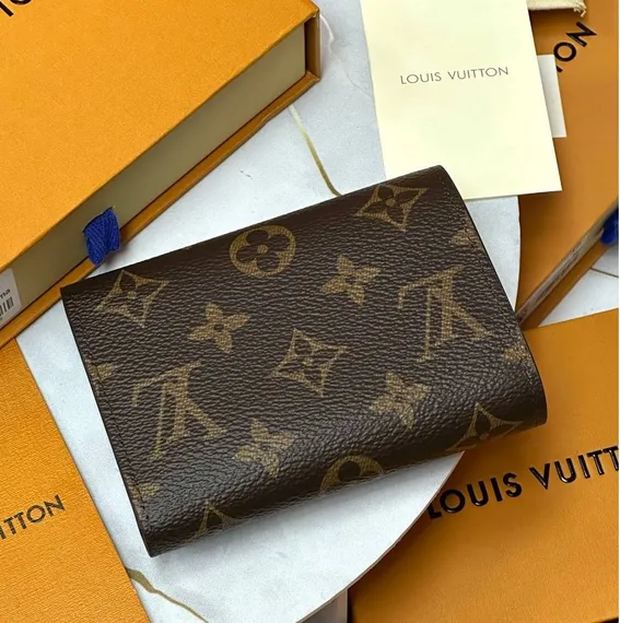 Кошелек Louis Vuitton Victorine канва Monogram Macassar