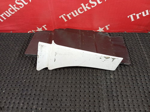 Крыло переднее левое