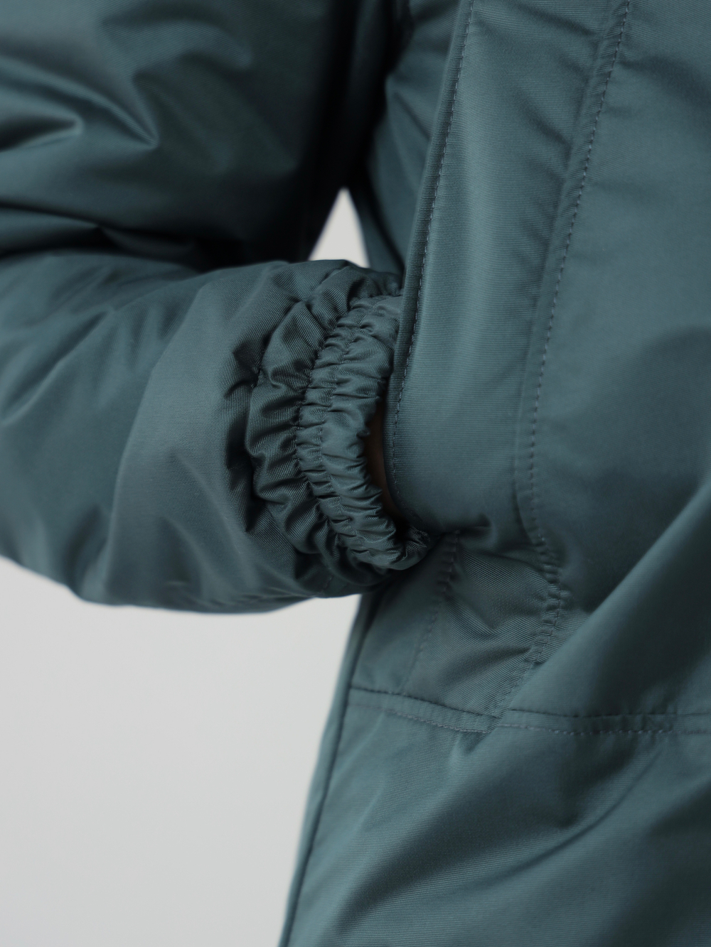 Анорак зимний мужской Город Горький серо-зеленый изумруд