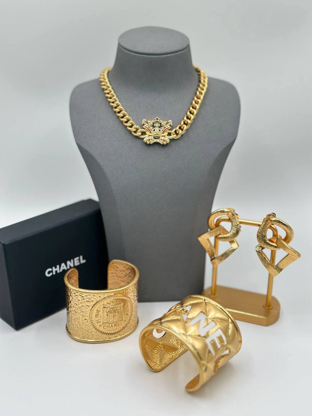 Серьги Yves Saint Laurent