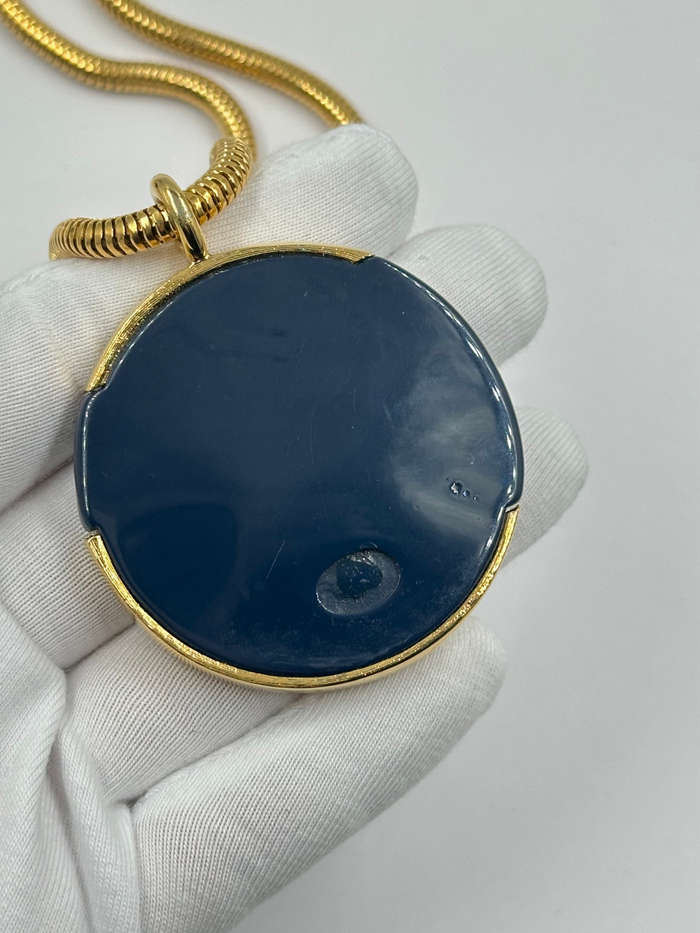 Кулон с синей вставкой Givenchy