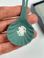 Крестильная ложка тёмно-зелёная Wedgwood