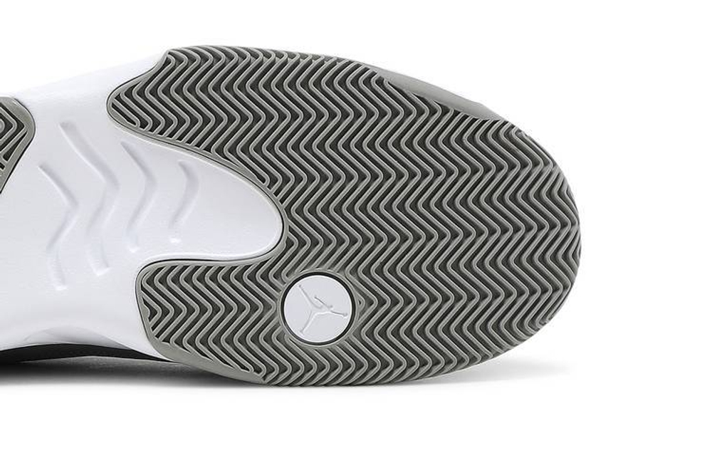 Кроссовки Jordan Max Aura 2