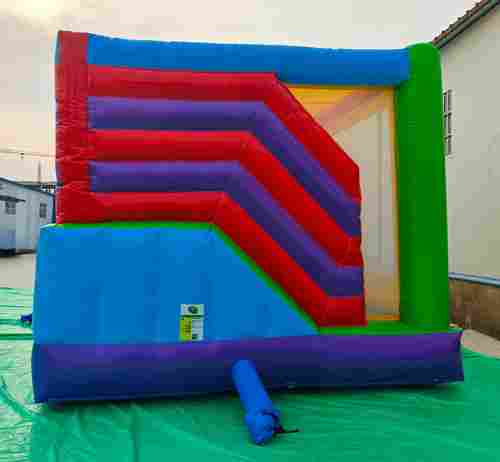 Коммерческий надувной батут «Попугаи и друзья 2» с крышей, 6x4x4 м